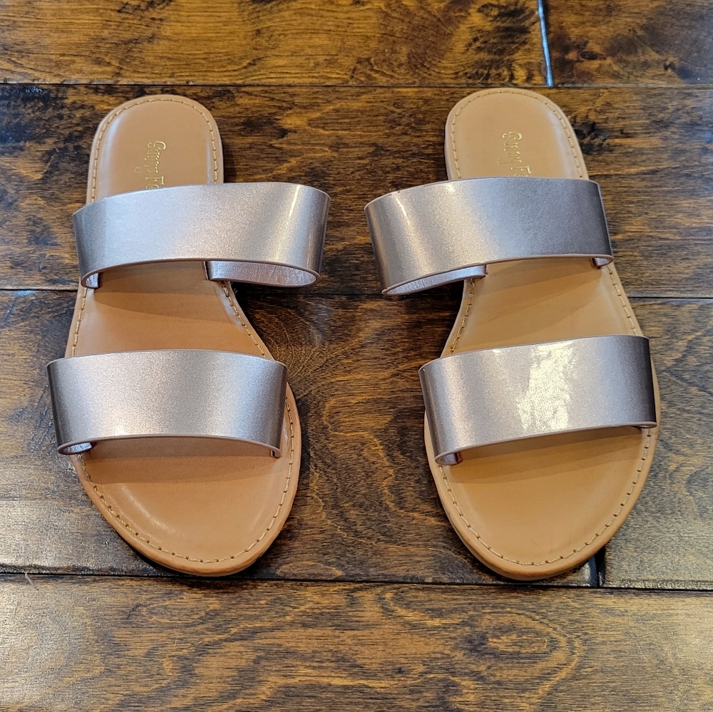 NWOT Sunny Feet Slide Sandals Metallic Rose Gold Size 5.5